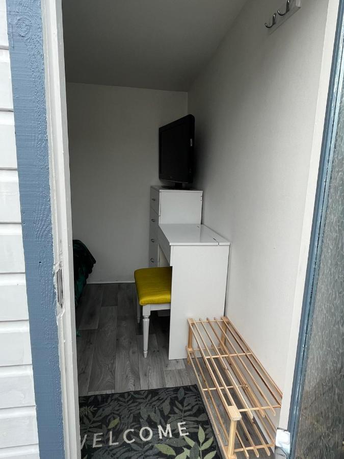 The Chuff Cabin Appartement St Just Buitenkant foto
