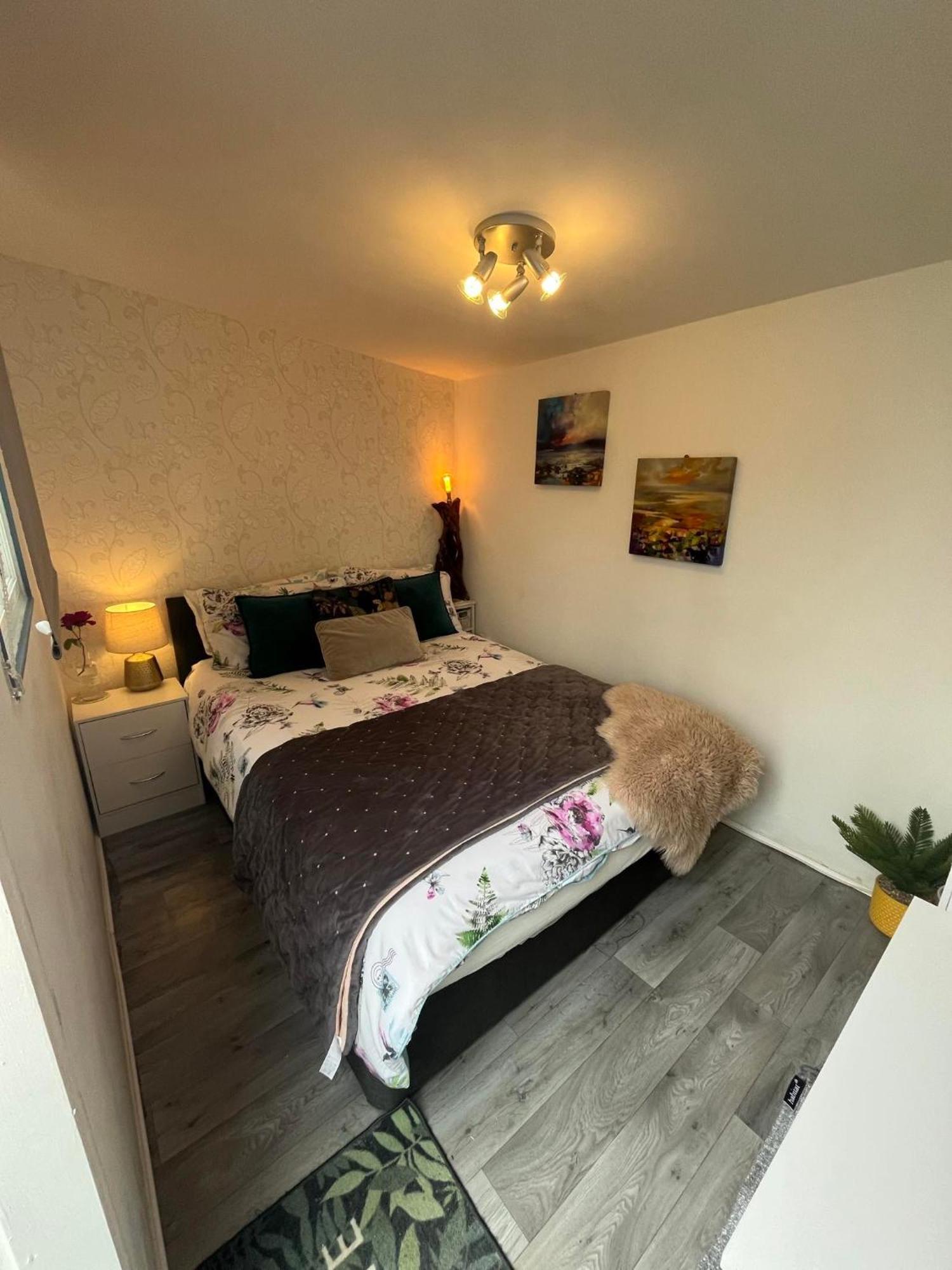 The Chuff Cabin Appartement St Just Buitenkant foto